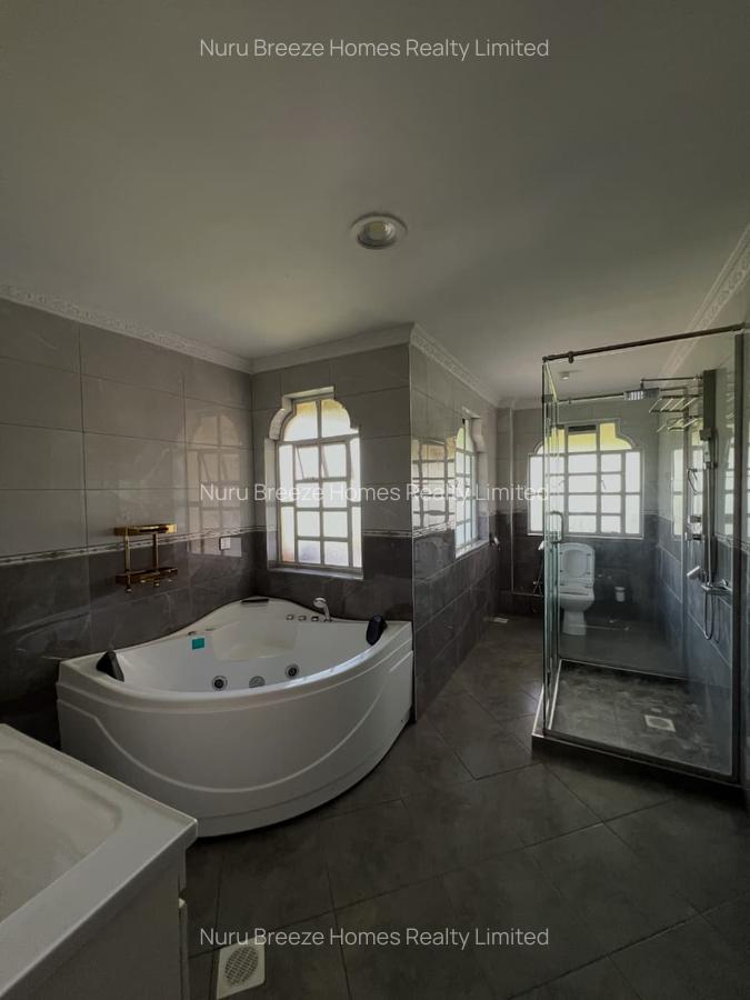 6 Bed House with En Suite in Runda - 7