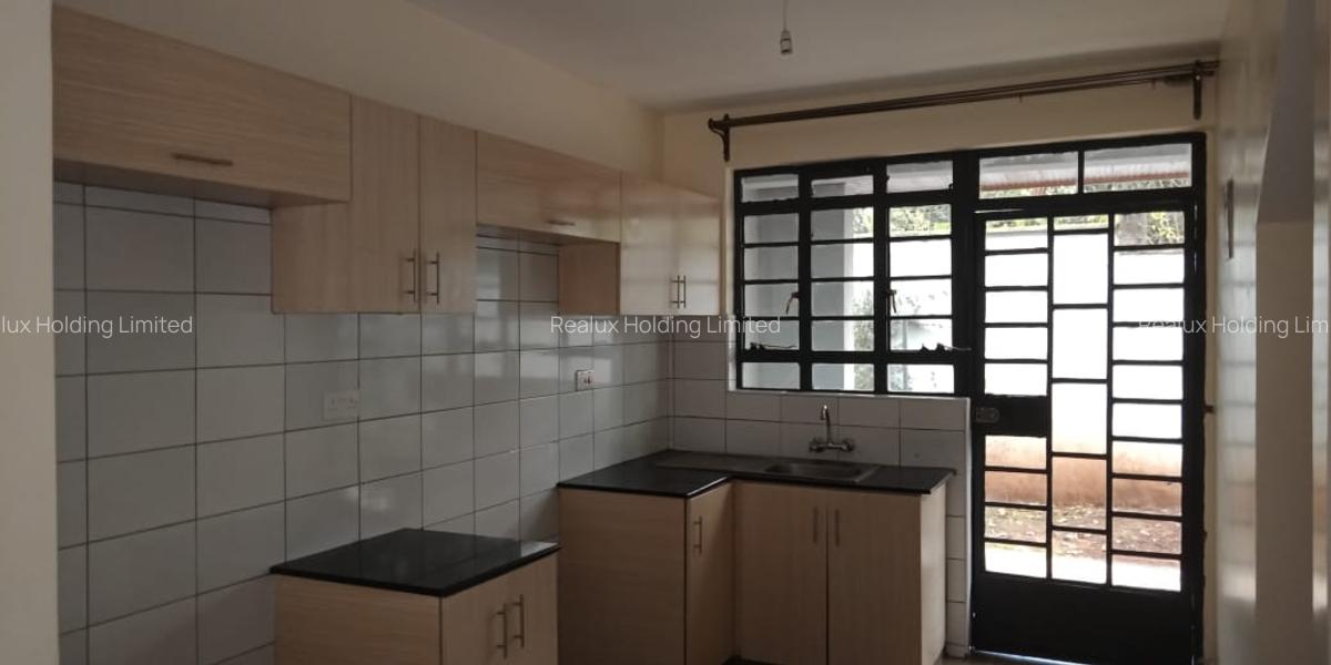 4 Bed Townhouse with En Suite in Gikambura - 12