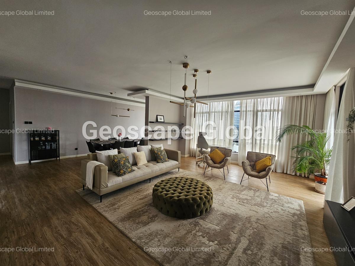 3 Bed Apartment with En Suite in Brookside - 12