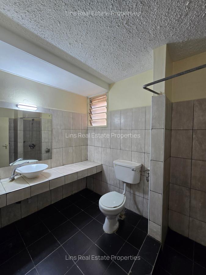 4 Bed Townhouse with En Suite in Kilimani - 19