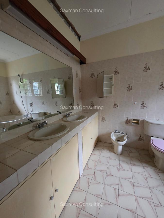 5 Bed House with Staff Quarters in Runda - 4