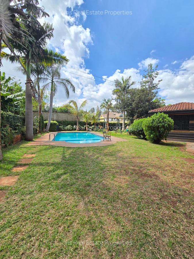 5 Bed House with En Suite in Runda - 4