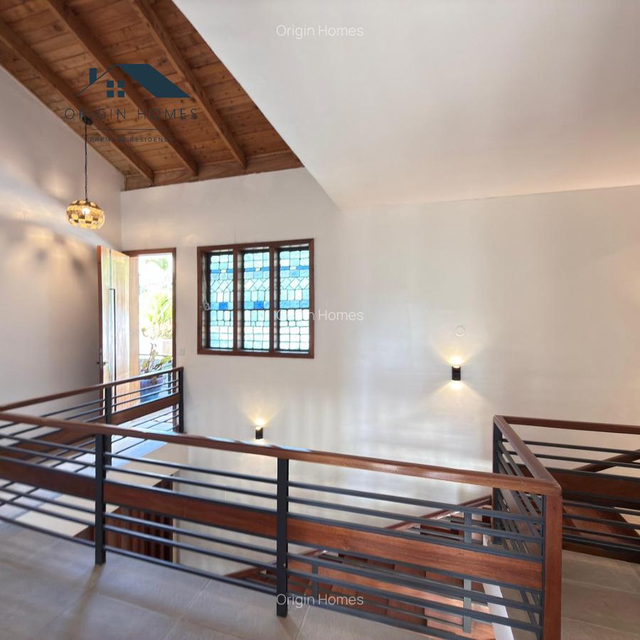 3 Bed House with En Suite at Rosslyn - 5