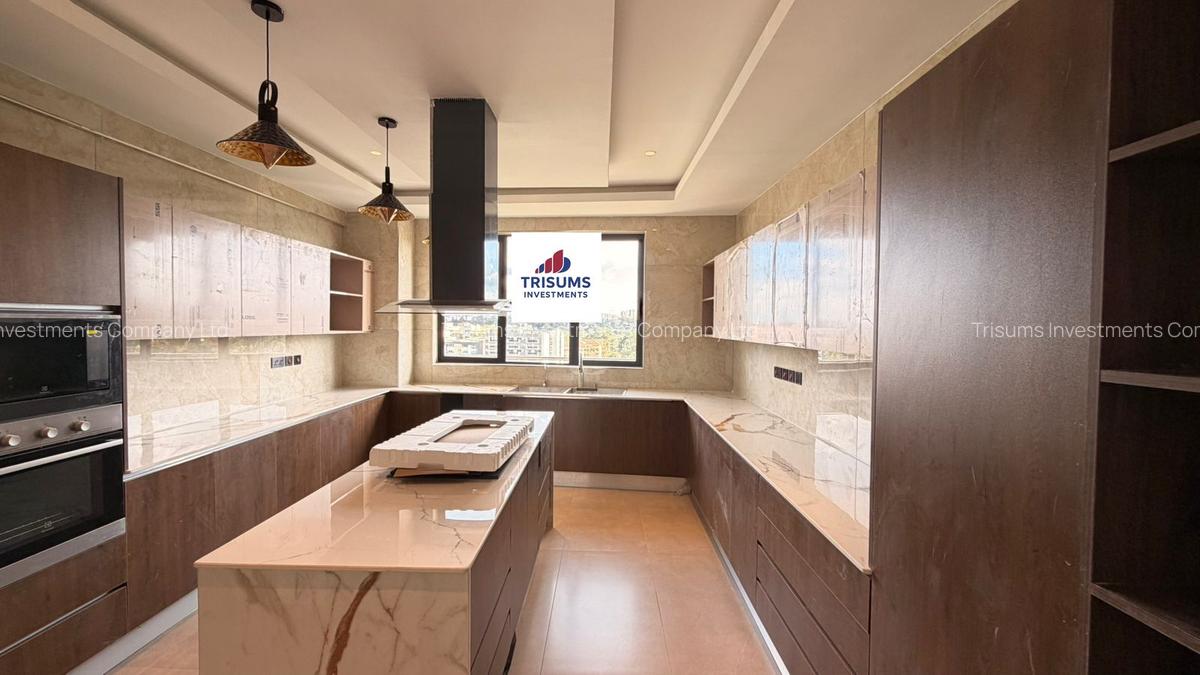 3 Bed Apartment with En Suite in Riverside - 6