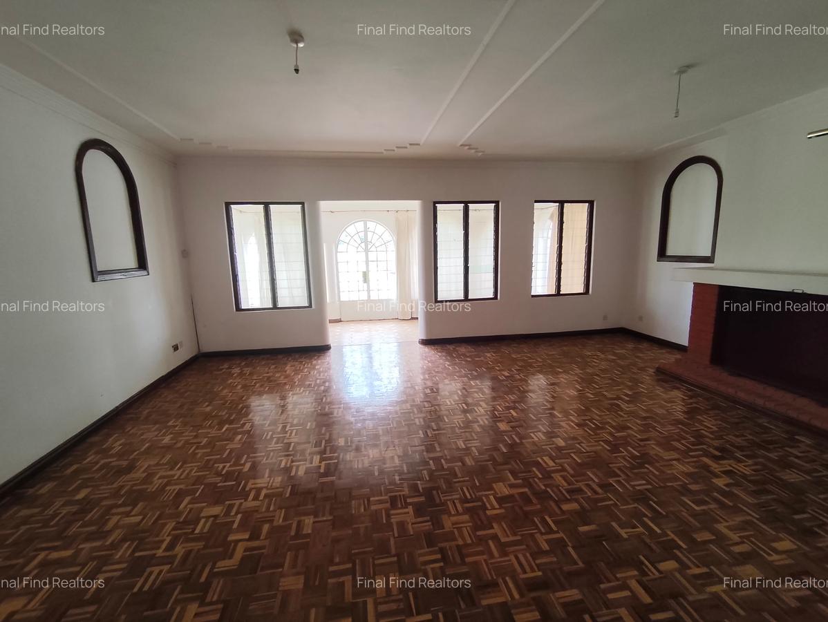 5 Bed House with En Suite in Loresho - 16