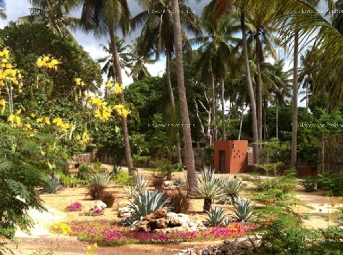 4 Bed House at Watamu - 12