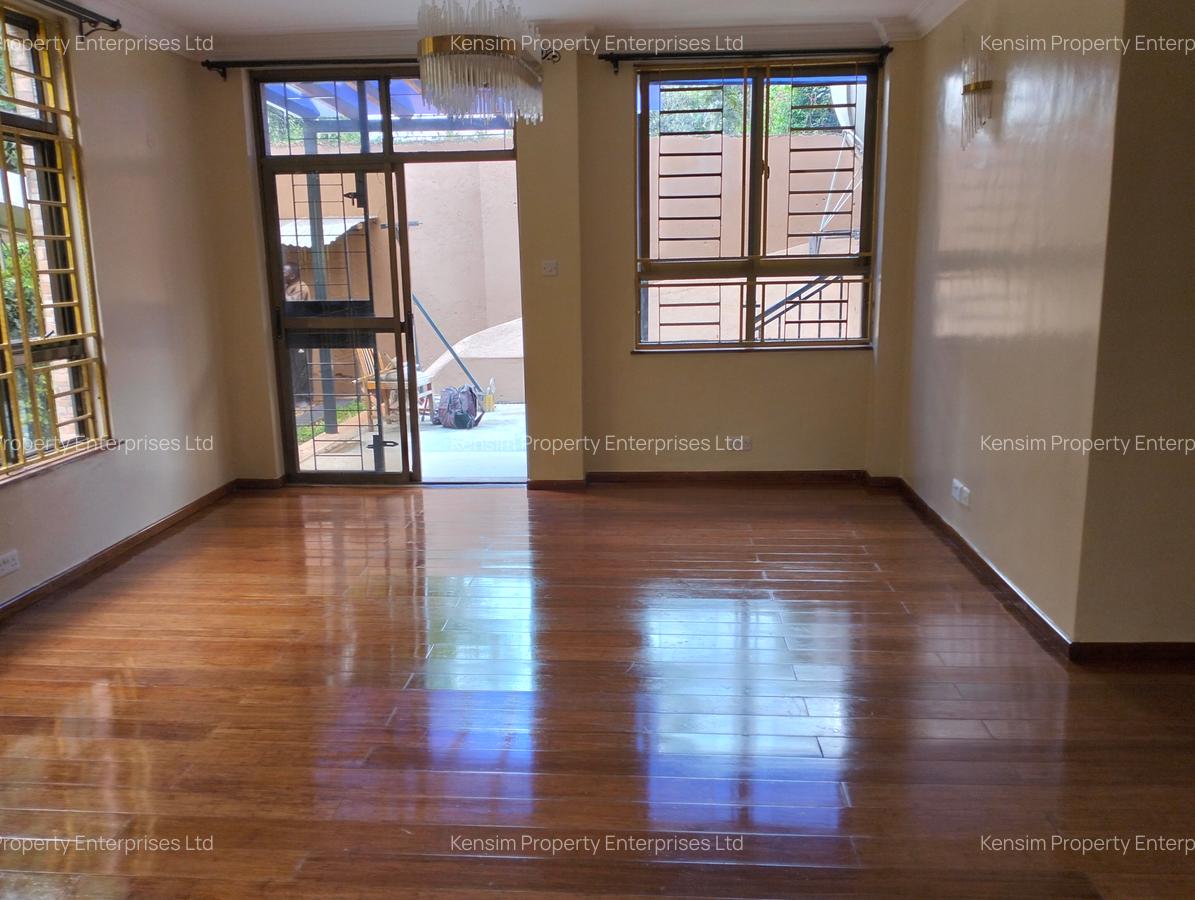 5 Bed Townhouse with En Suite in Lavington - 5