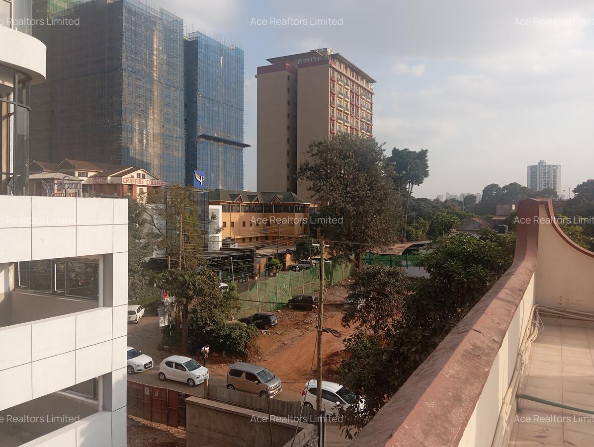 3 Bed Apartment with En Suite at Westlands Road - 14