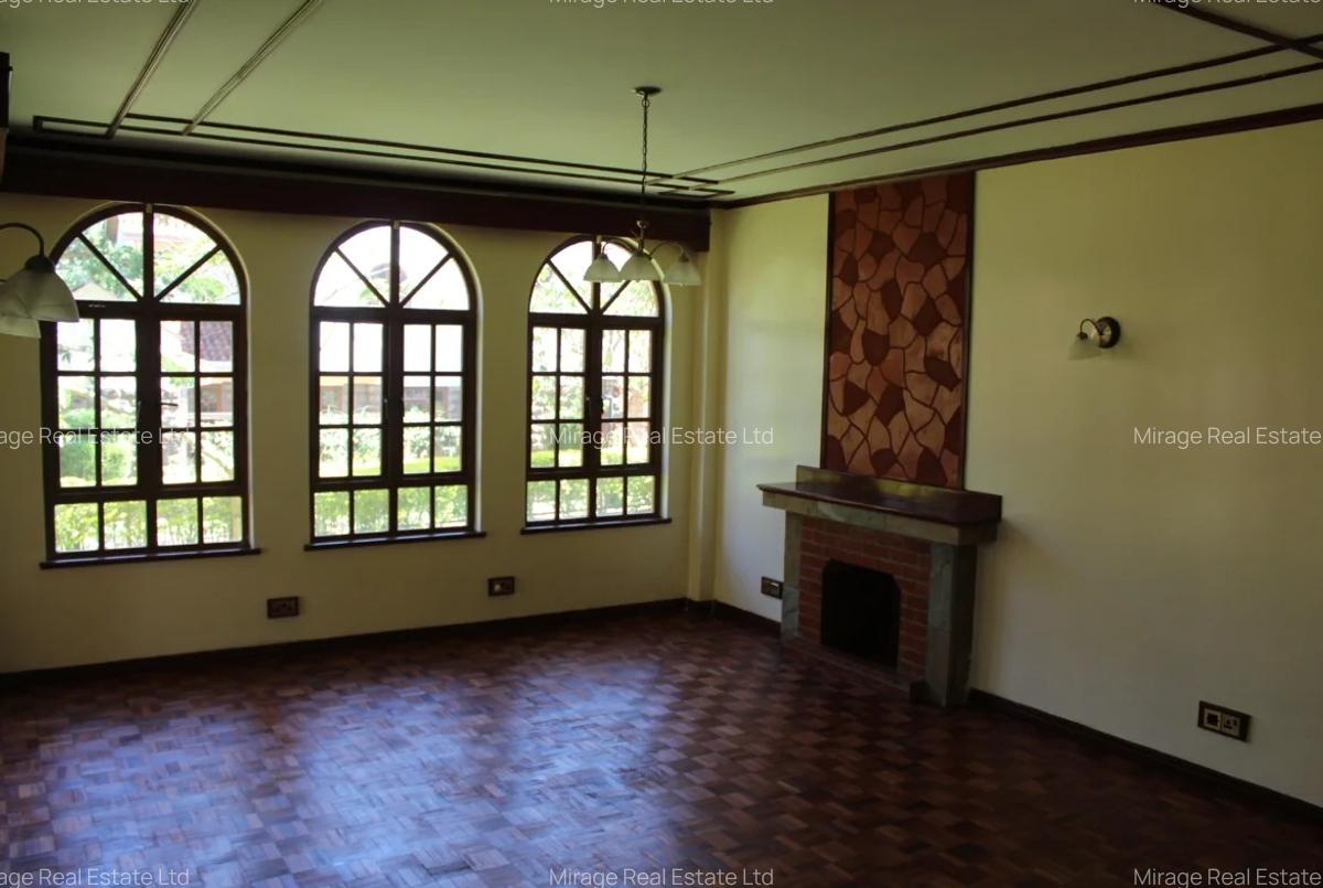 5 Bed Townhouse with En Suite in Lavington - 11