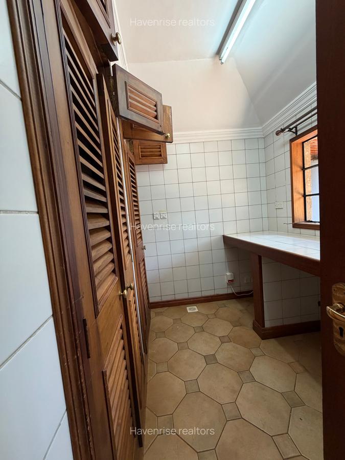 5 Bed House at Runda - 8