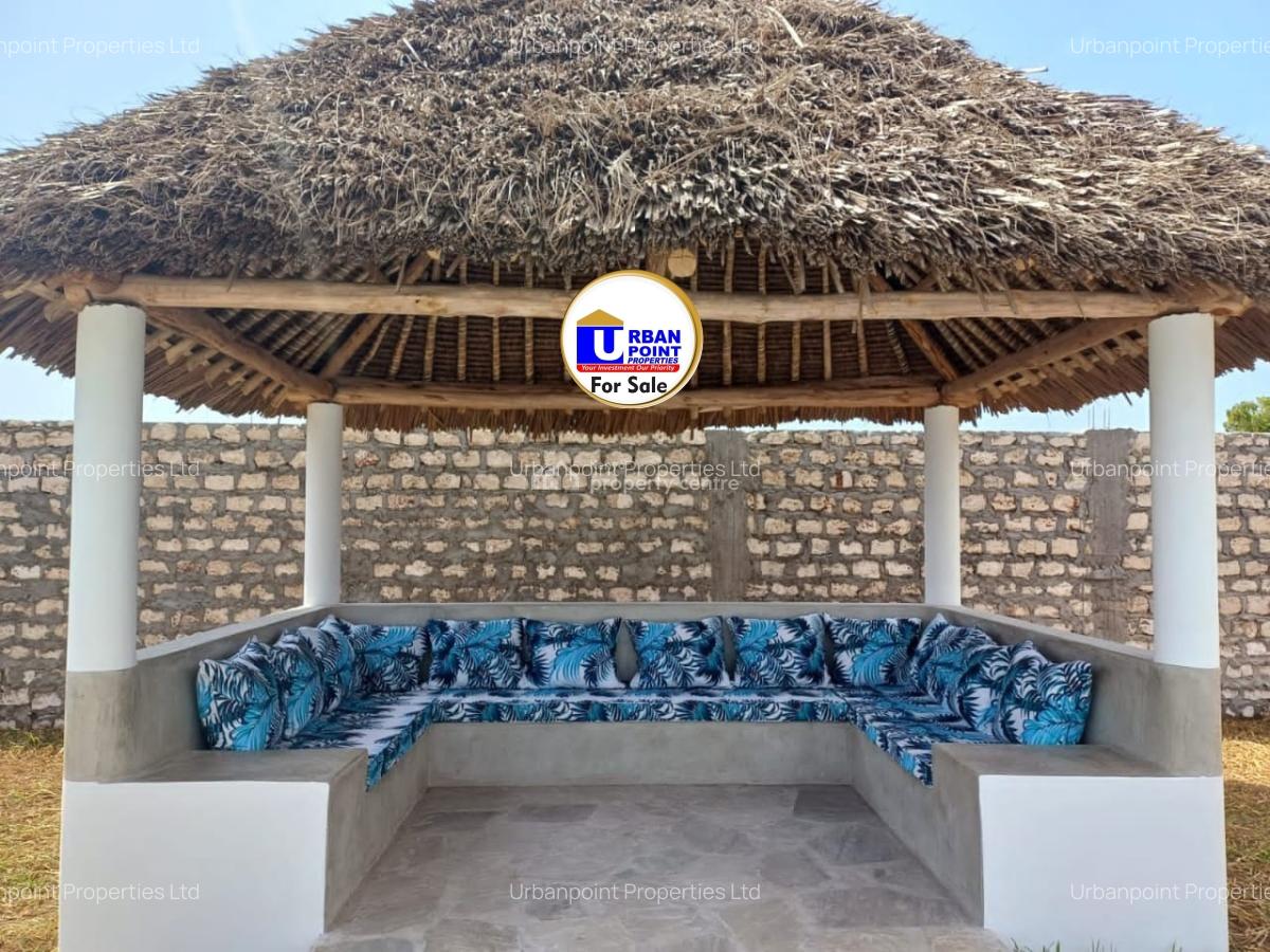 2 Bed House with En Suite in Watamu - 2