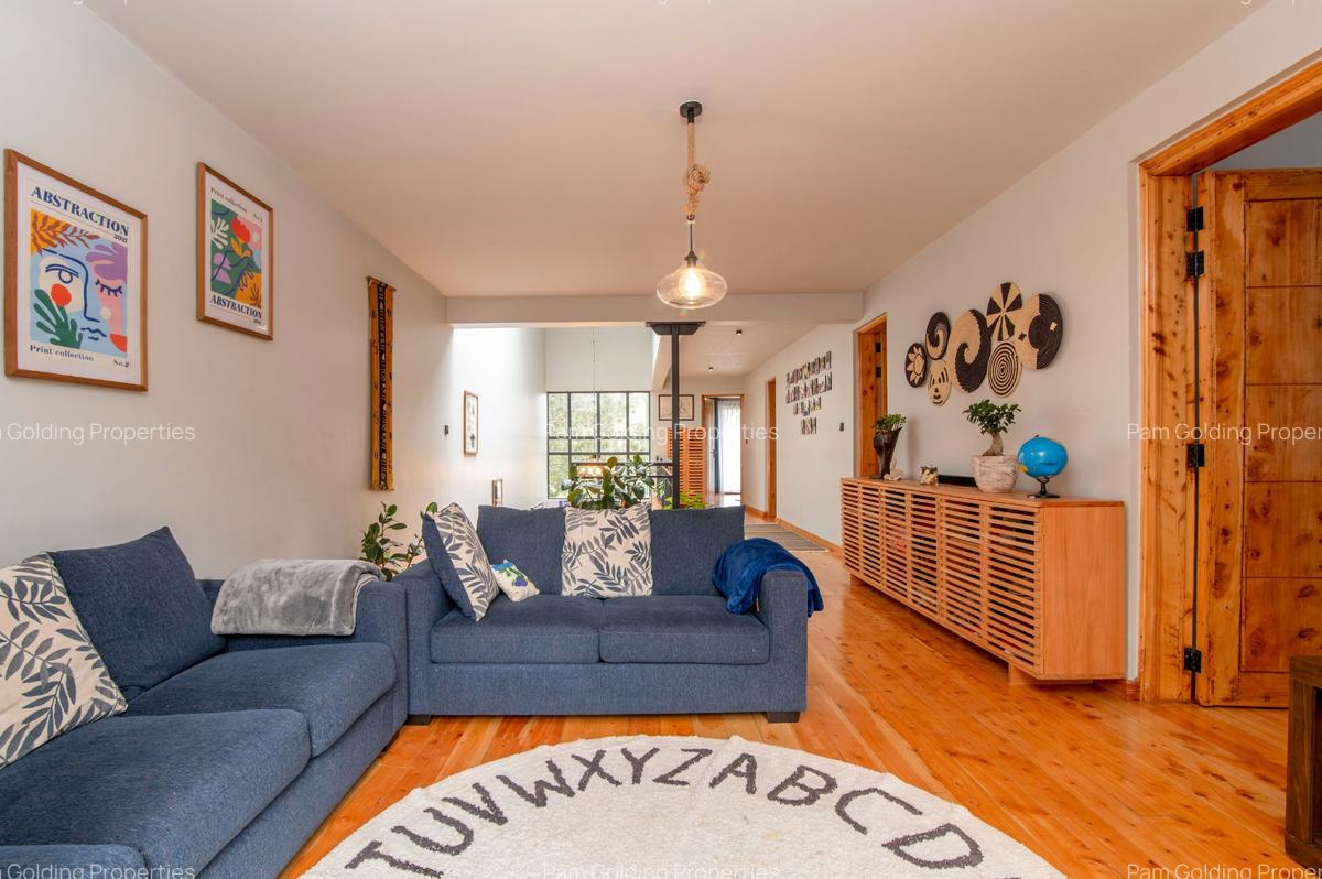 5 Bed House with En Suite in Karen - 9