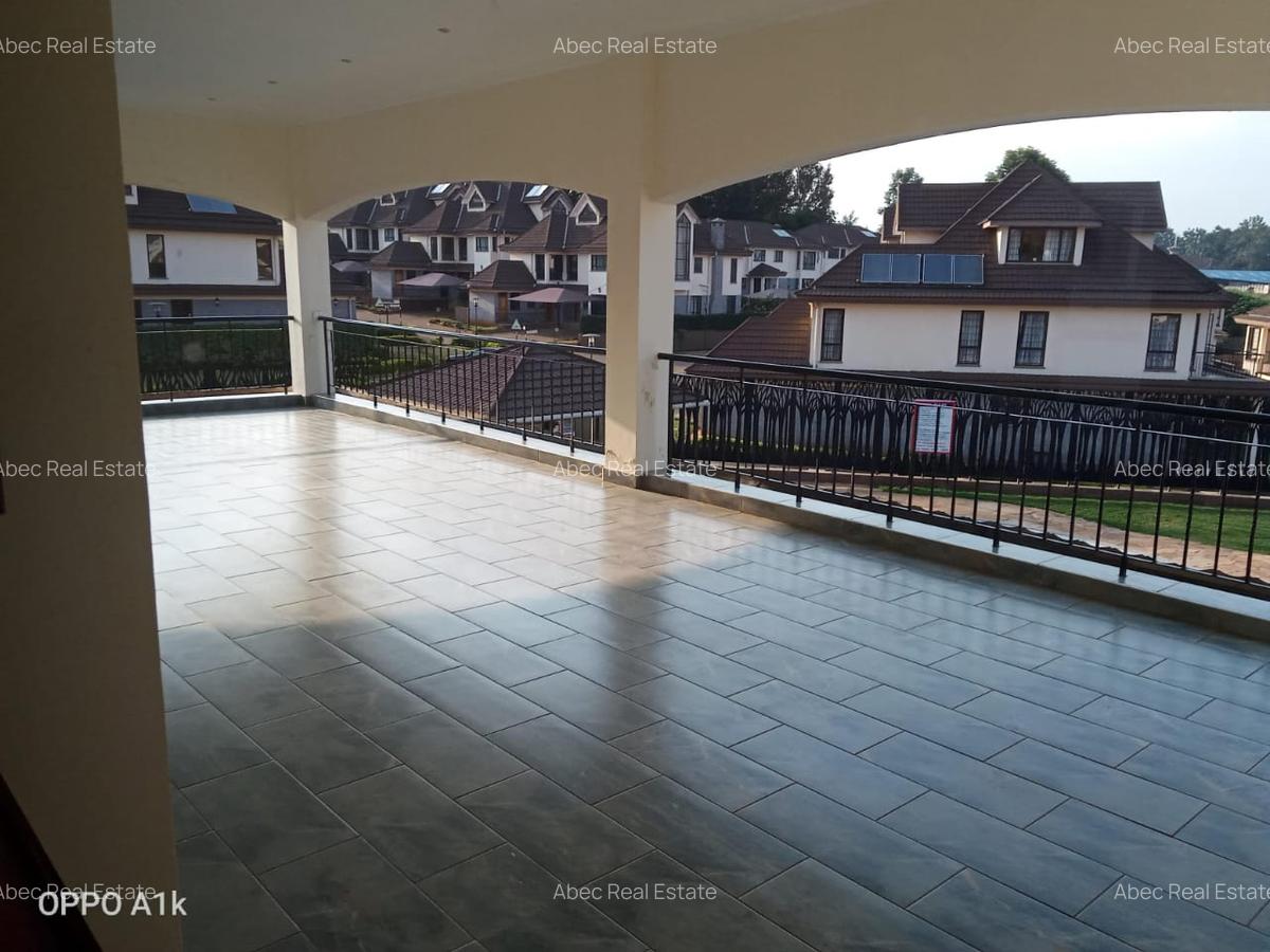 4 Bed Villa with En Suite in Runda - 14