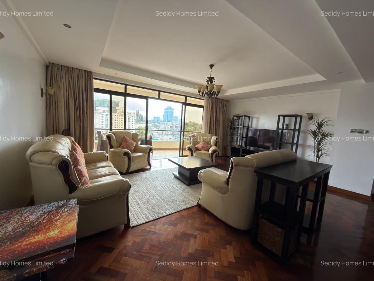 3 Bed Apartment with En Suite in Riverside - 1