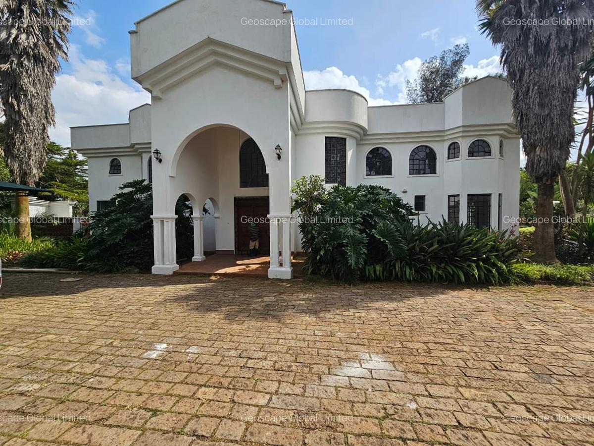 4 Bed House with En Suite in Nyari - 8
