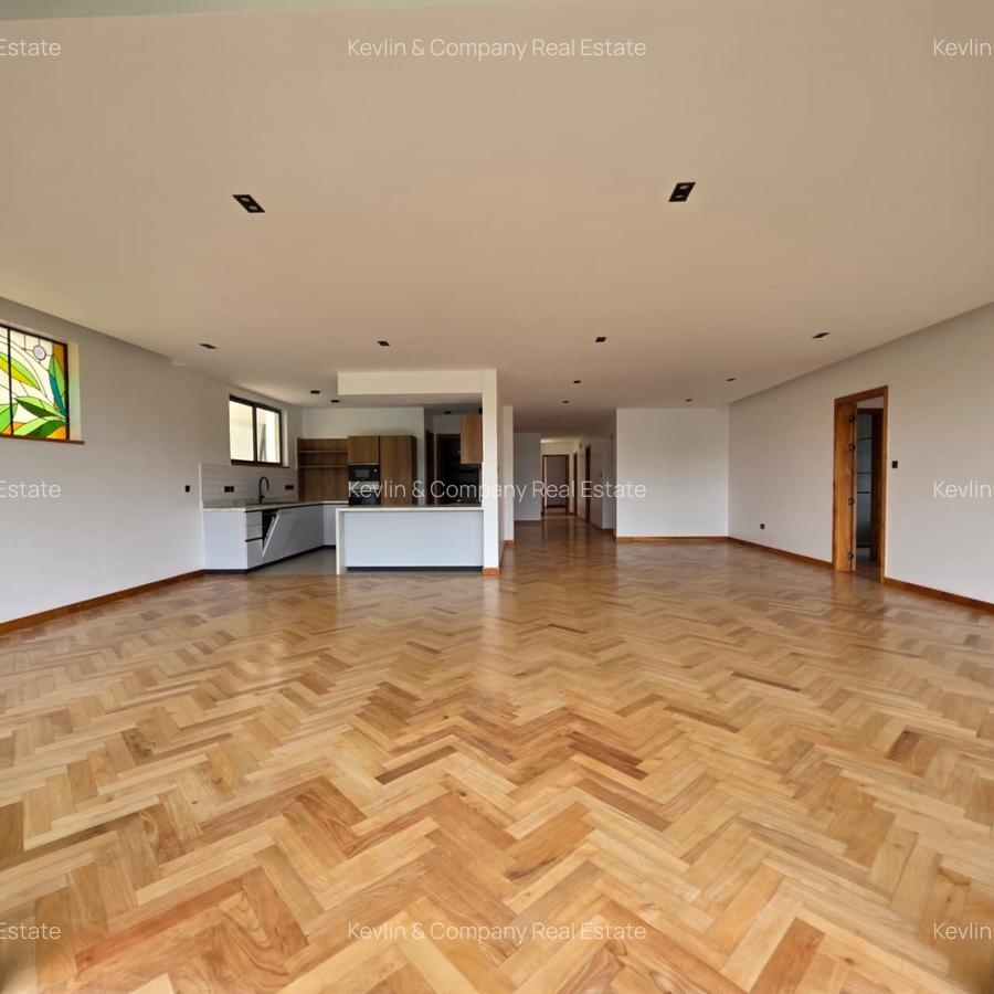4 Bed Apartment with En Suite in Spring Valley - 3