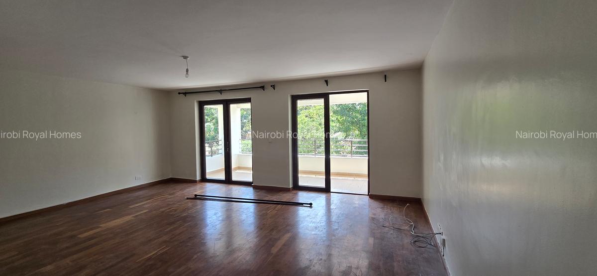 5 Bed Townhouse with En Suite at Lavington Off Convent Drive - 5