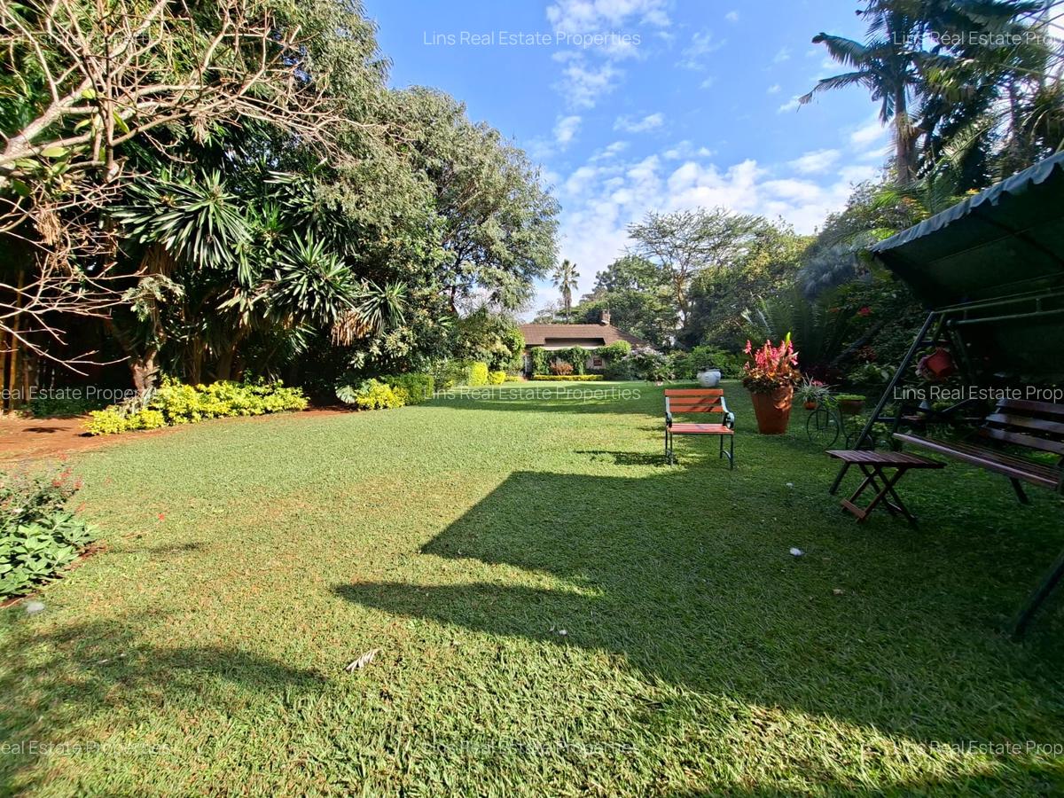 1 Bed House with En Suite in Rosslyn - 5
