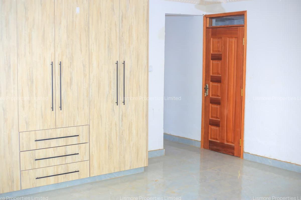4 Bed House with En Suite in Kenyatta Road - 7