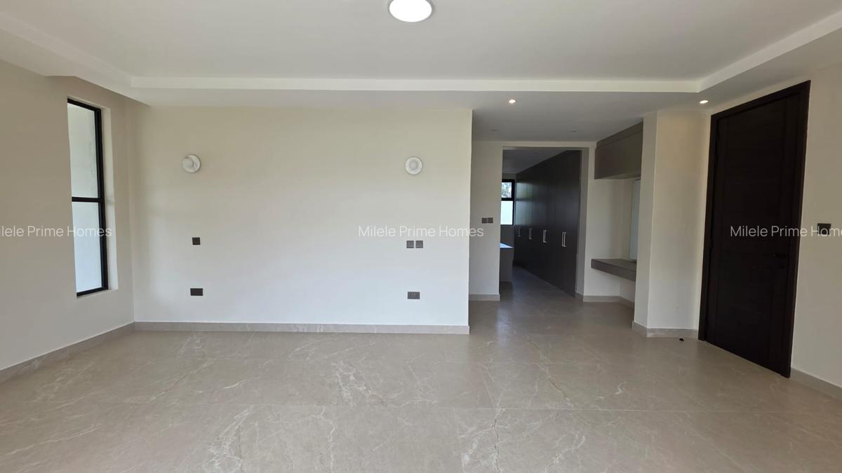 4 Bed Villa with En Suite at Karen Bogani - 12