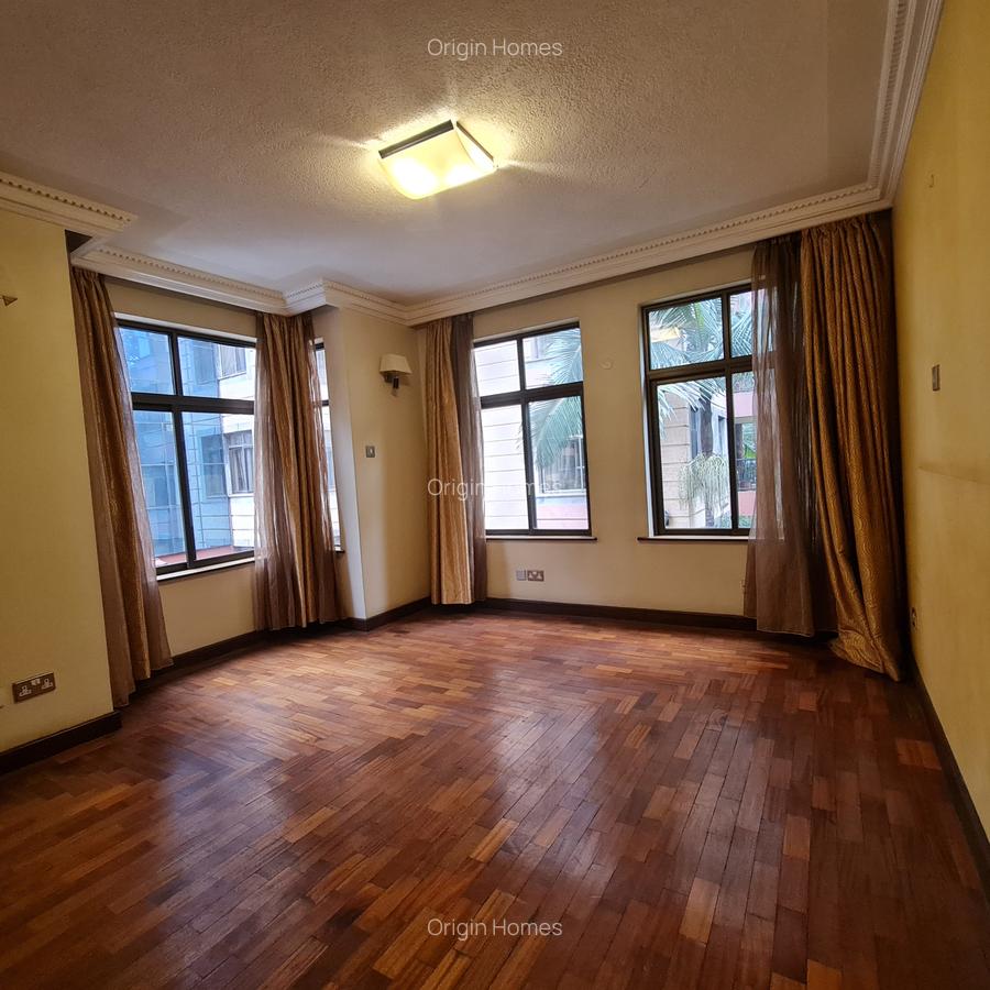 2 Bed Apartment with En Suite at State House Road - 18