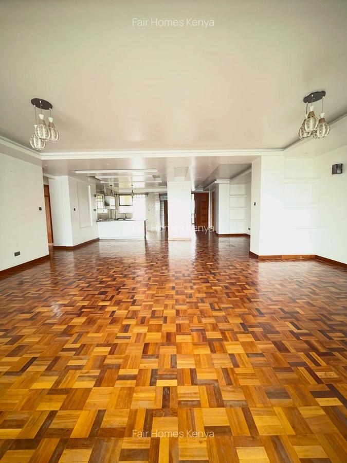 3 Bed Apartment with En Suite at Othaya Road - 6