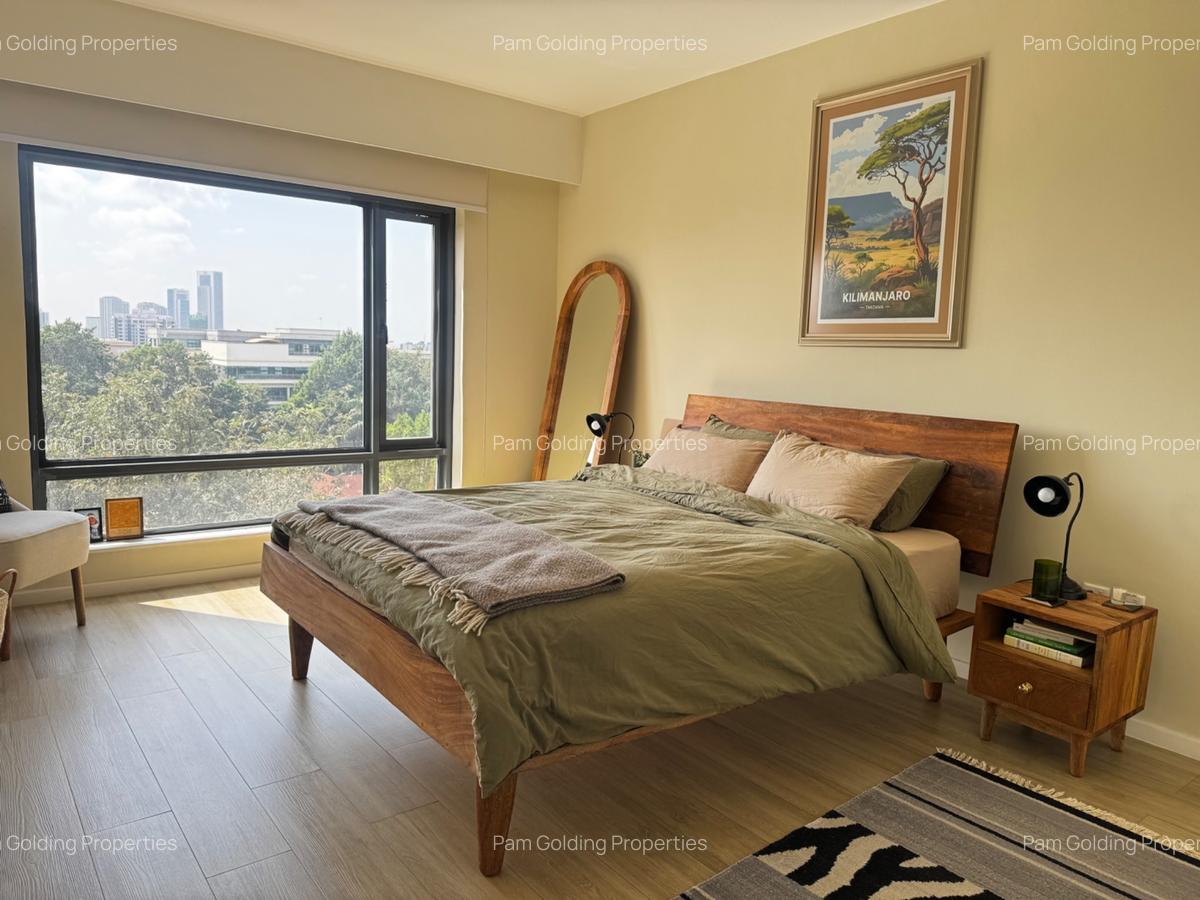 2 Bed Apartment with En Suite in Riverside - 13