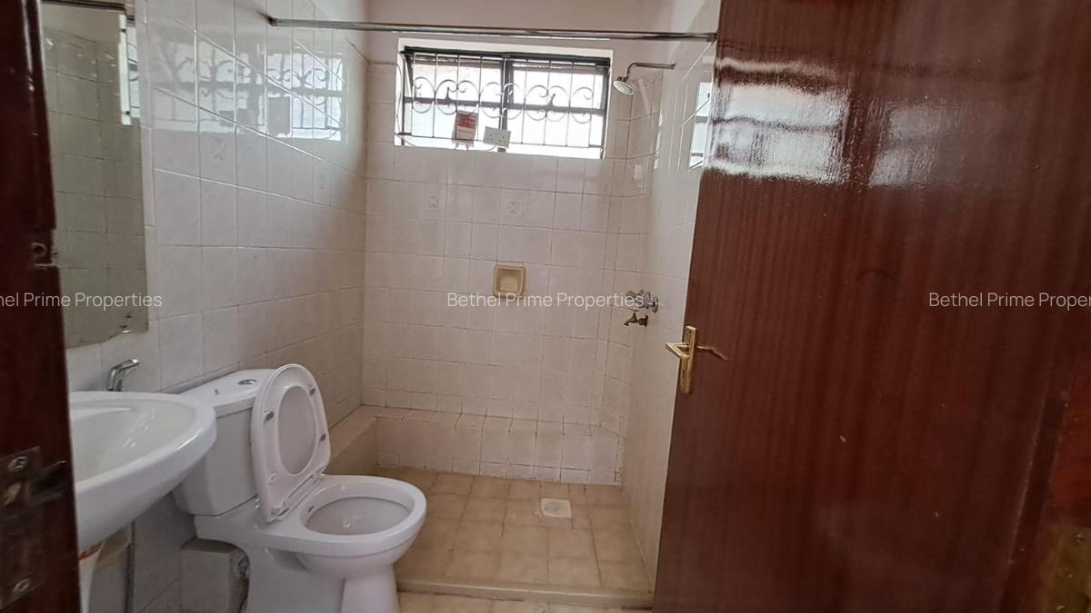4 Bed Townhouse with En Suite in Spring Valley - 11