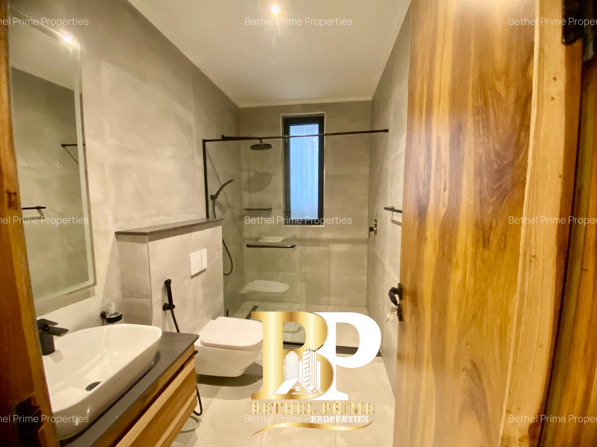 Furnished 4 Bed Apartment with En Suite in Spring Valley - 13