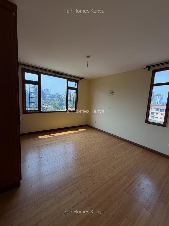 3 Bed Apartment with En Suite at Riverside Drive - 10