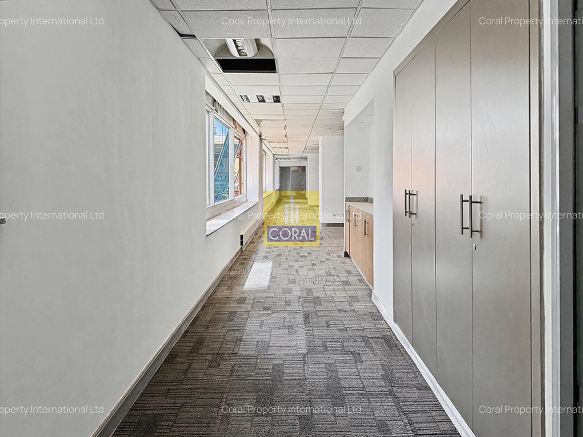 Office in Westlands Area - 13