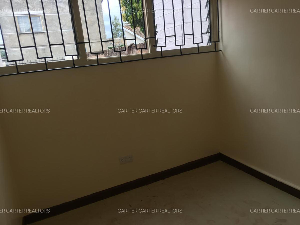 4 Bed House with Staff Quarters in Buruburu - 11