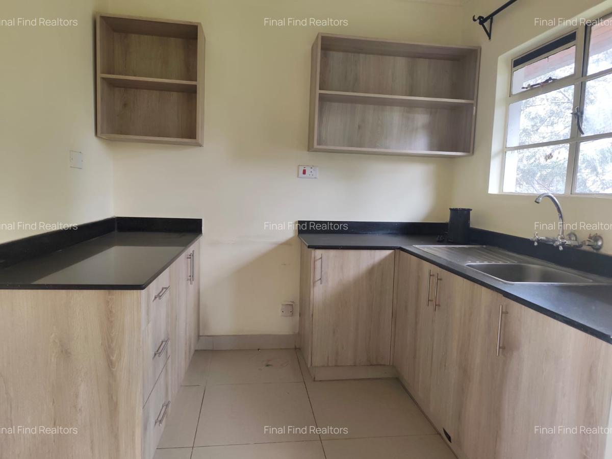 2 Bed Apartment with En Suite in Parklands - 10