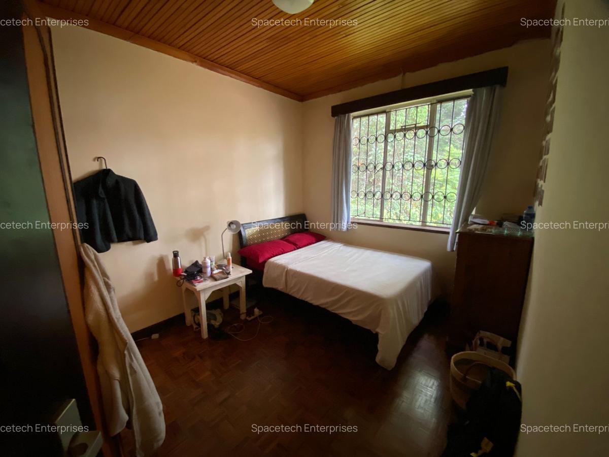 5 Bed House with Staff Quarters in Nyari - 8
