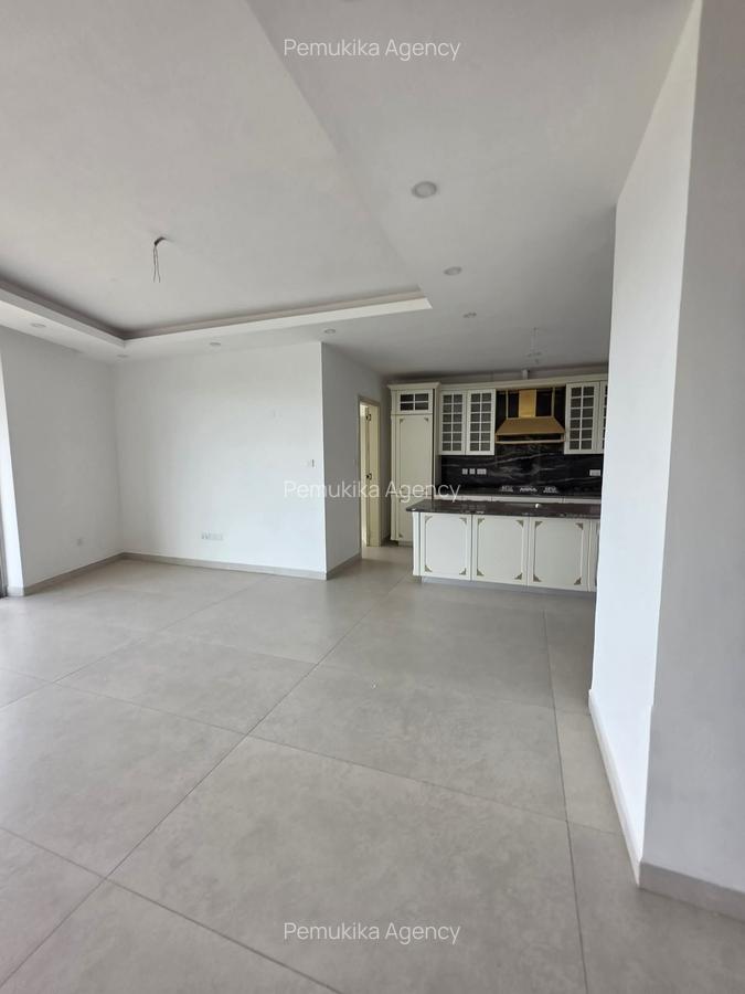4 Bed Apartment with En Suite in Westlands Area - 4
