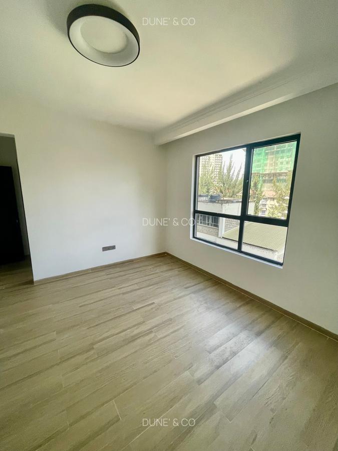 Serviced 2 Bed Apartment with En Suite in Westlands Area - 19