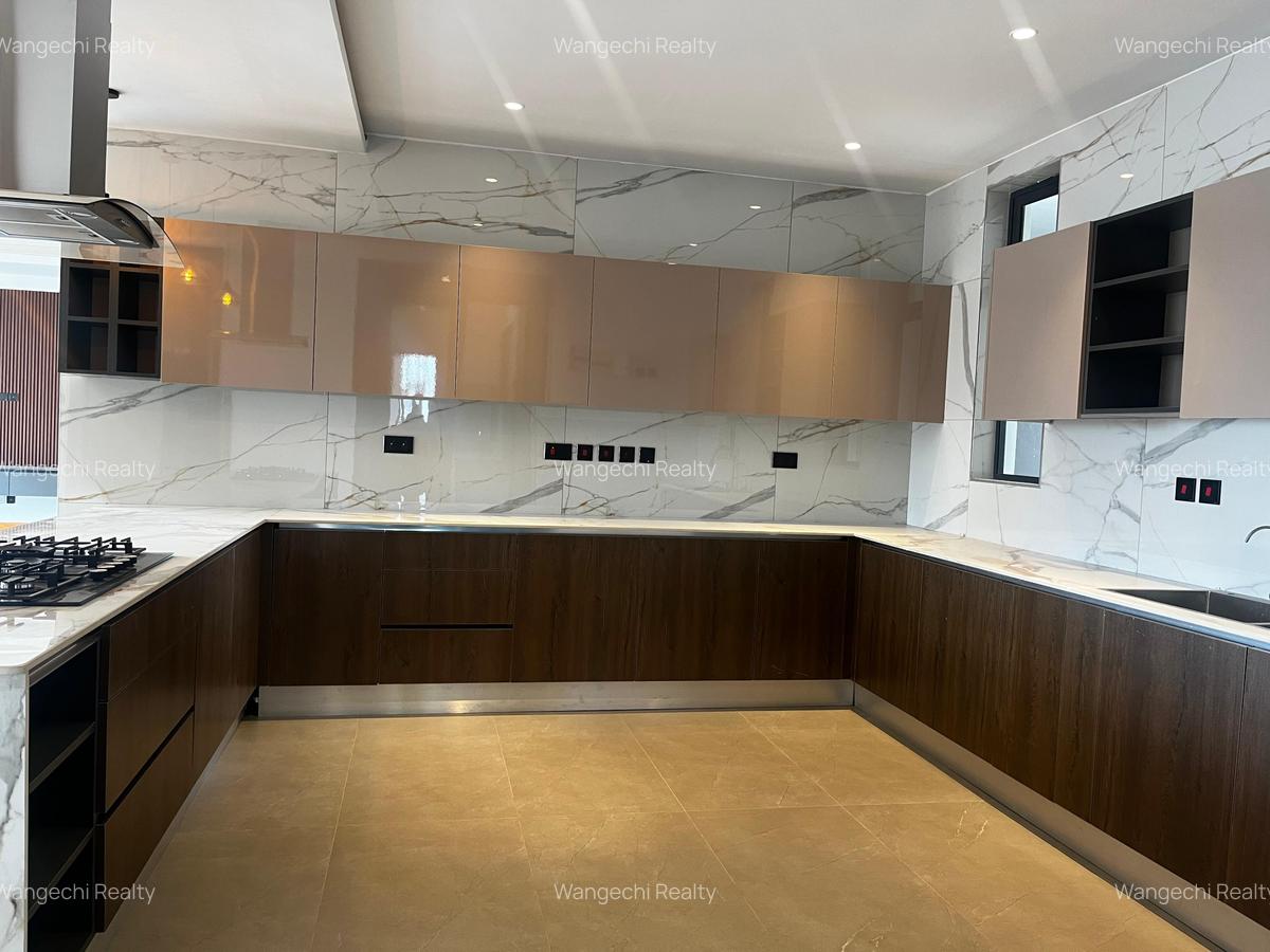 Furnished 3 Bed Apartment with En Suite at Riverside Drive - 5