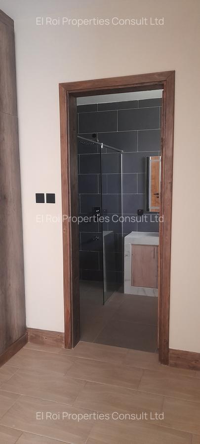 4 Bed Villa with En Suite at 500 Metres - 9