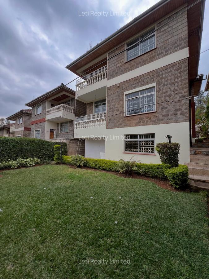 4 Bed Townhouse with En Suite in Lavington - 1