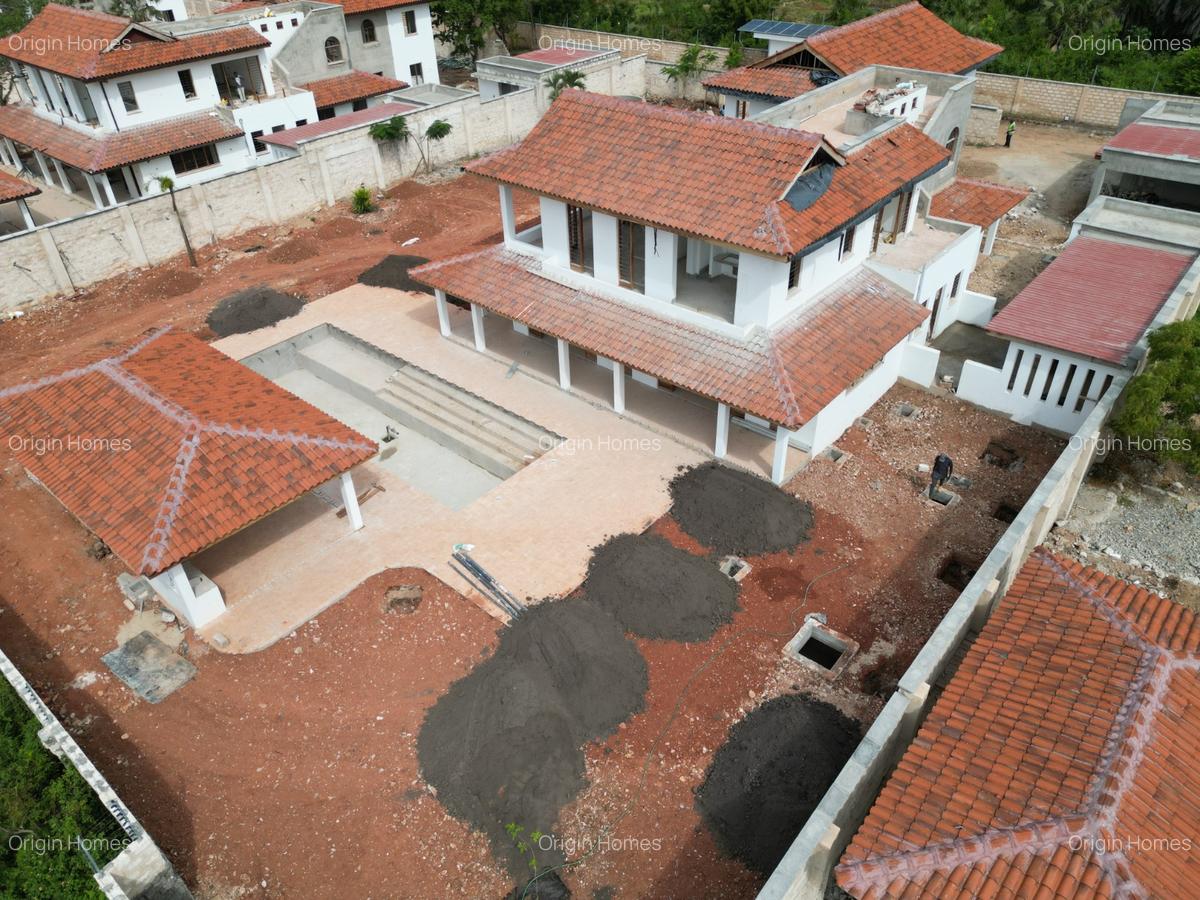 3 Bed Townhouse with En Suite at Diani - 3