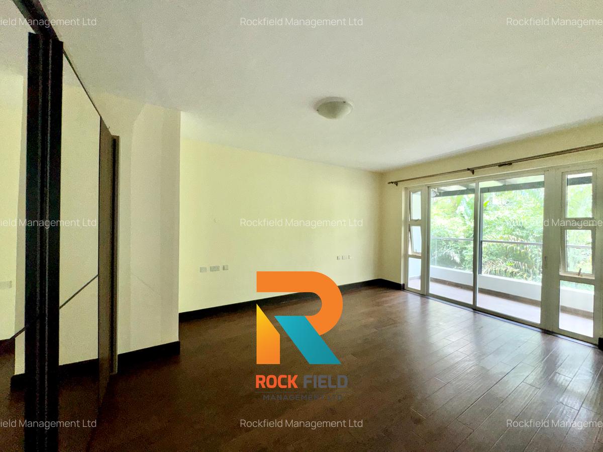 4 Bed Apartment with En Suite in General Mathenge - 16