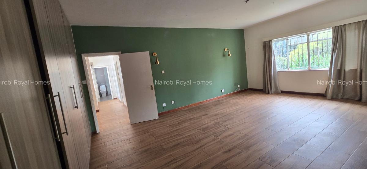 5 Bed Townhouse with En Suite at James Gichuru - 13