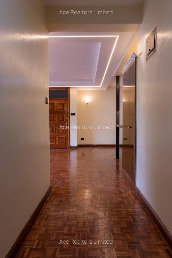 3 Bed Apartment with En Suite at Sports Road - 5