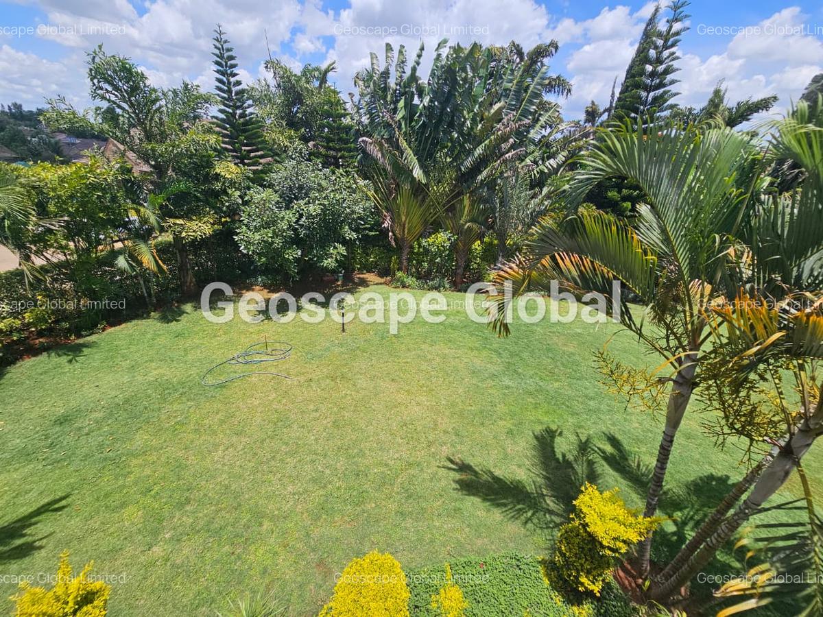 5 Bed House with En Suite in Runda - 5