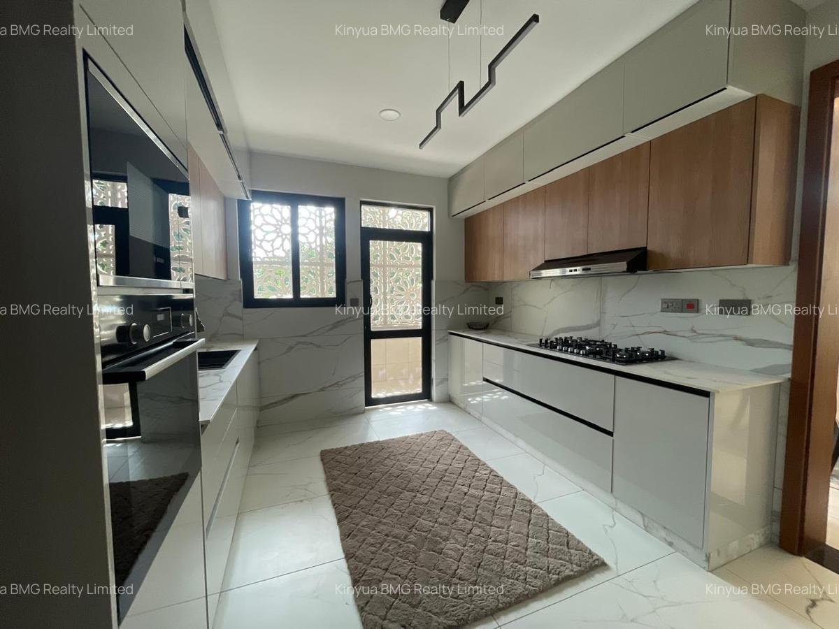 Serviced 3 Bed Apartment with En Suite in Nyali Area - 12