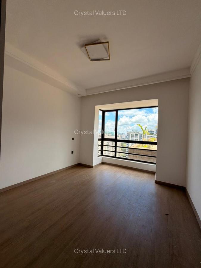 2 Bed Apartment with En Suite in Riverside - 6