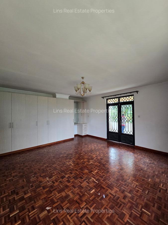 5 Bed House with En Suite in Runda - 6