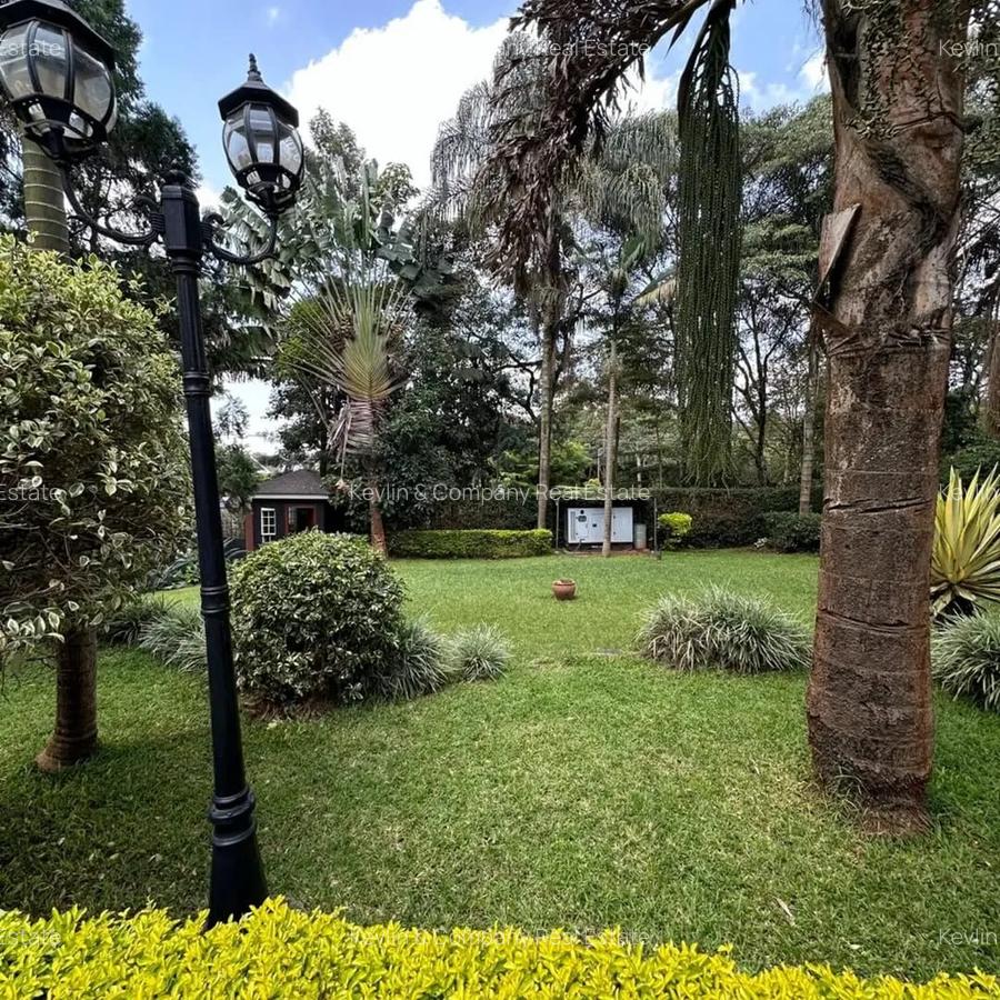 6 Bed Villa with En Suite in Nyari - 16