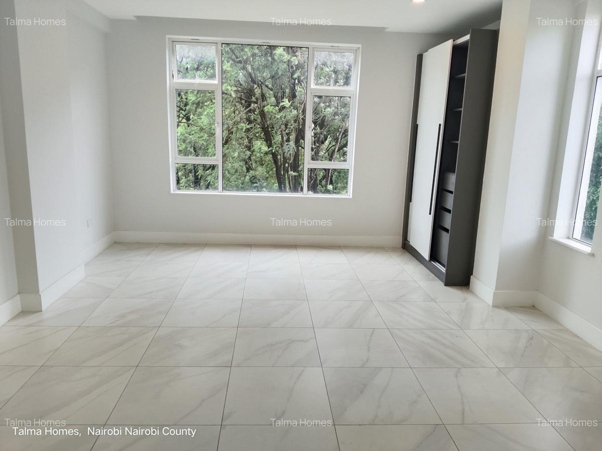 3 Bed Apartment with En Suite in Westlands Area - 8