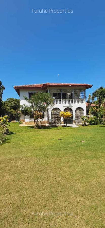 4 Bed House with En Suite in Nyali Area - 3